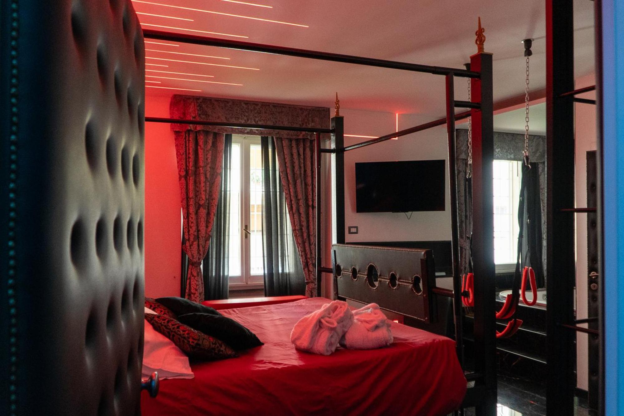 רומא Suite Luxury Bdsm מראה חיצוני תמונה