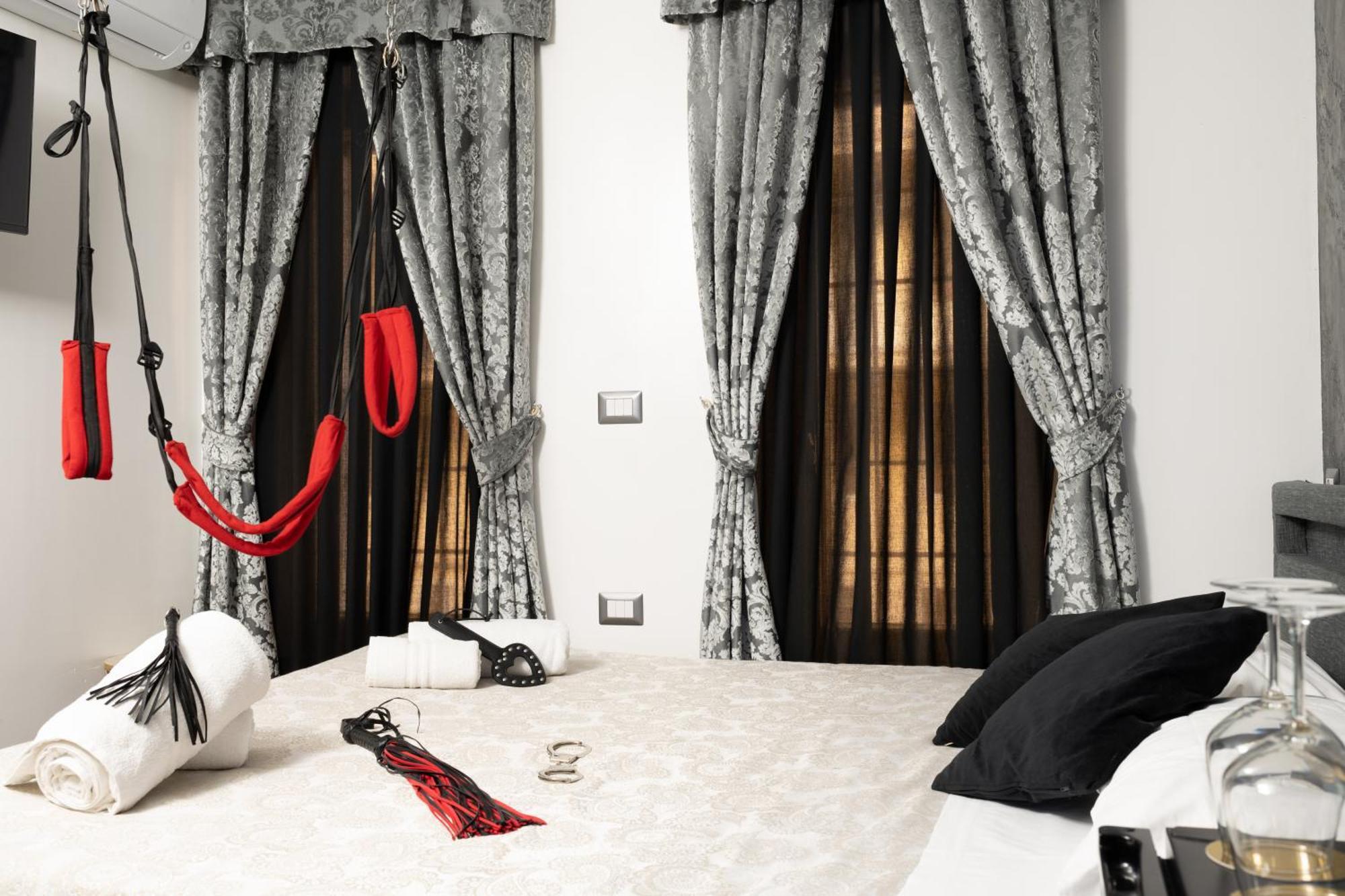 רומא Suite Luxury Bdsm מראה חיצוני תמונה